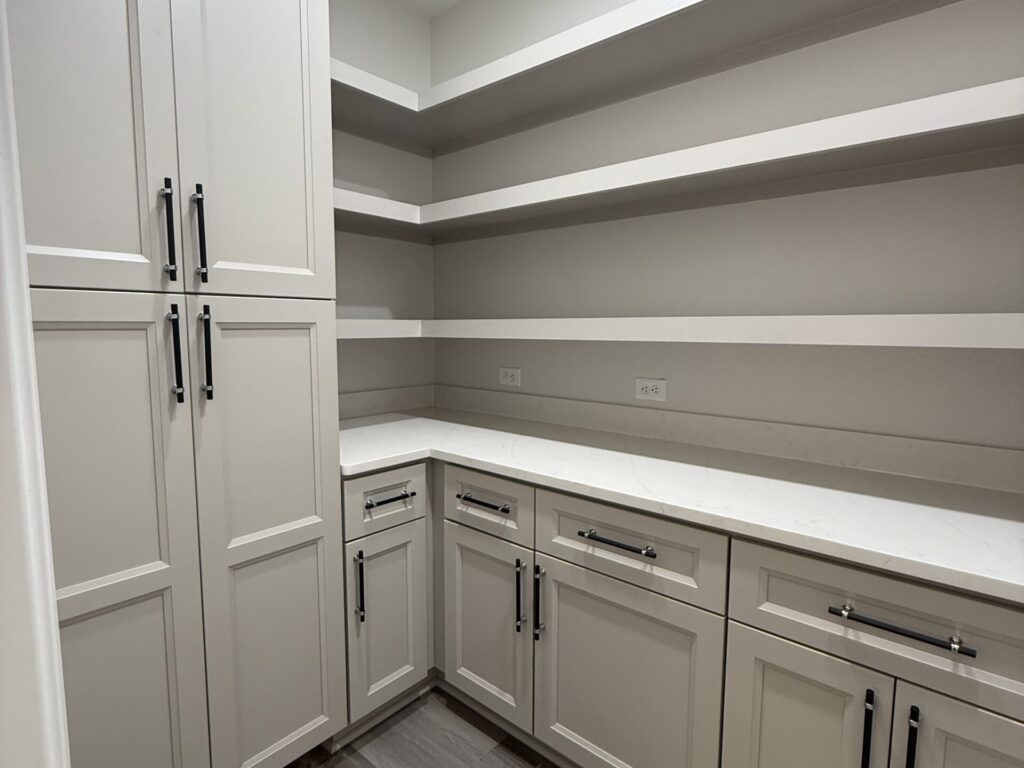 Walk-in Pantry